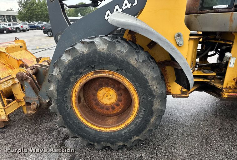 image for item DY0354 2006 John Deere 444J wheel loader