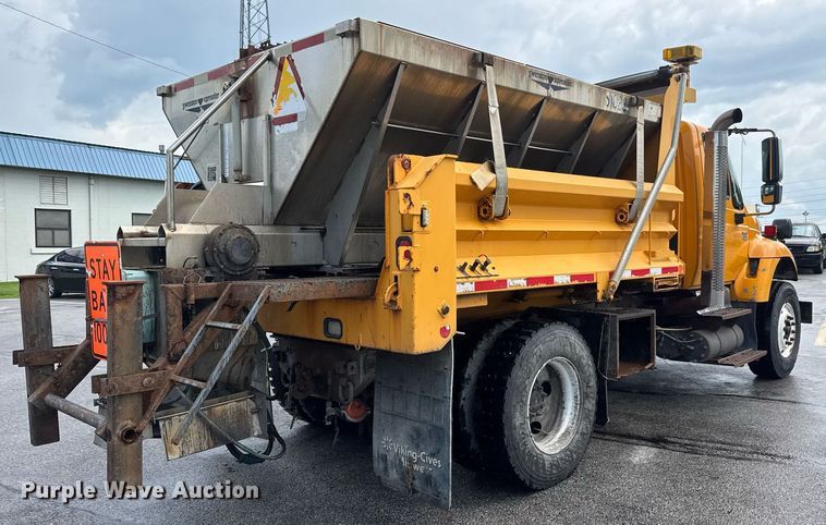 image for item DY0355 2006 International 7400 dump truck