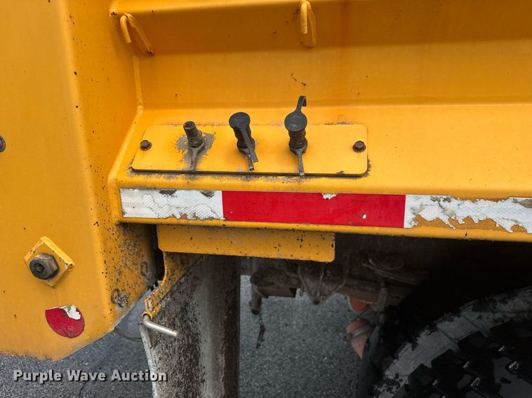 image for item DY0355 2006 International 7400 dump truck