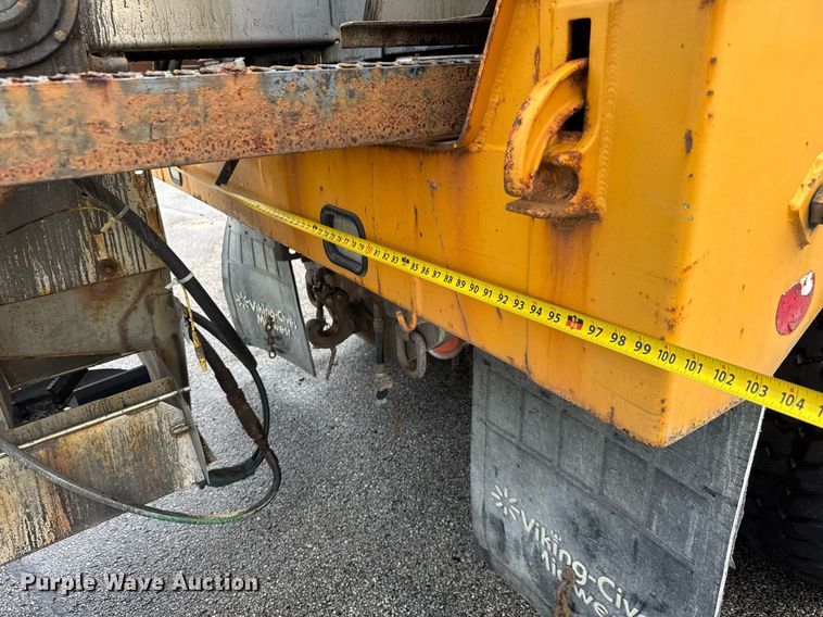 image for item DY0355 2006 International 7400 dump truck