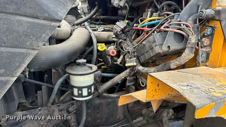 image for item DY0355 2006 International 7400 dump truck