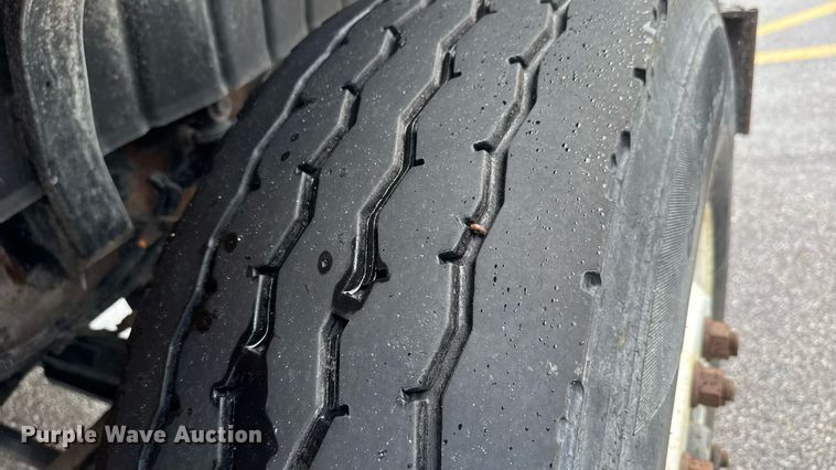 image for item DY0355 2006 International 7400 dump truck