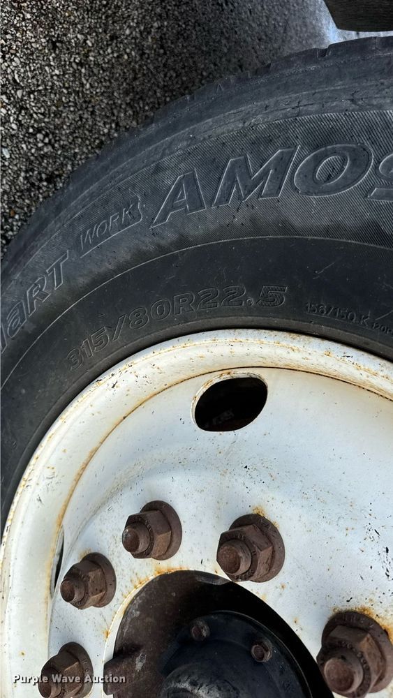 image for item DY0355 2006 International 7400 dump truck