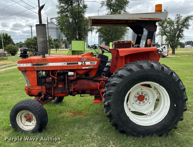 image for item DY0365 Ford 5610 tractor