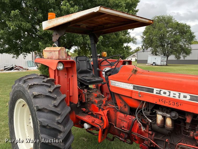 image for item DY0365 Ford 5610 tractor
