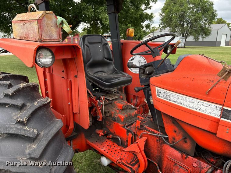 image for item DY0365 Ford 5610 tractor