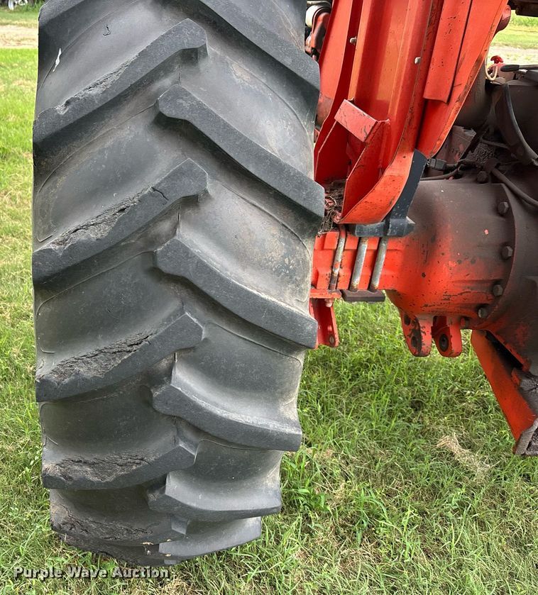 image for item DY0365 Ford 5610 tractor