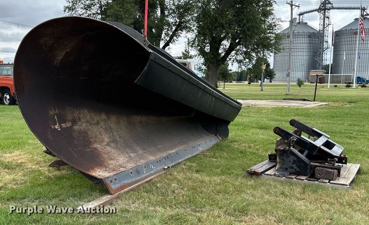 image for item DY0366 Henke snow plow