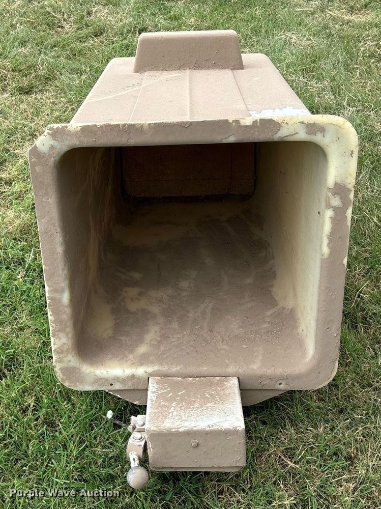 image for item DY0367 Bucket truck man basket