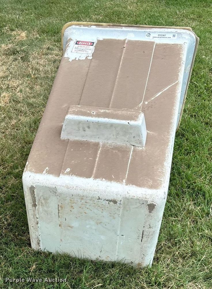 image for item DY0367 Bucket truck man basket