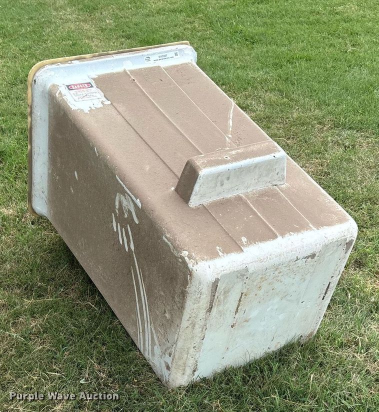 image for item DY0367 Bucket truck man basket