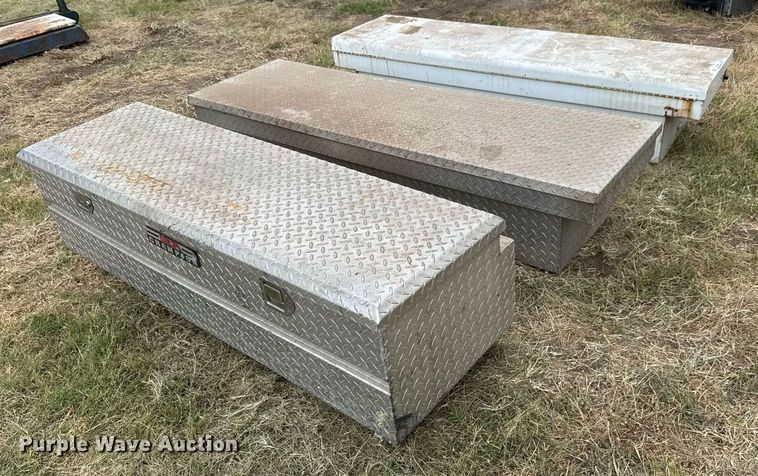 image for item DY0370 (3) toolboxes