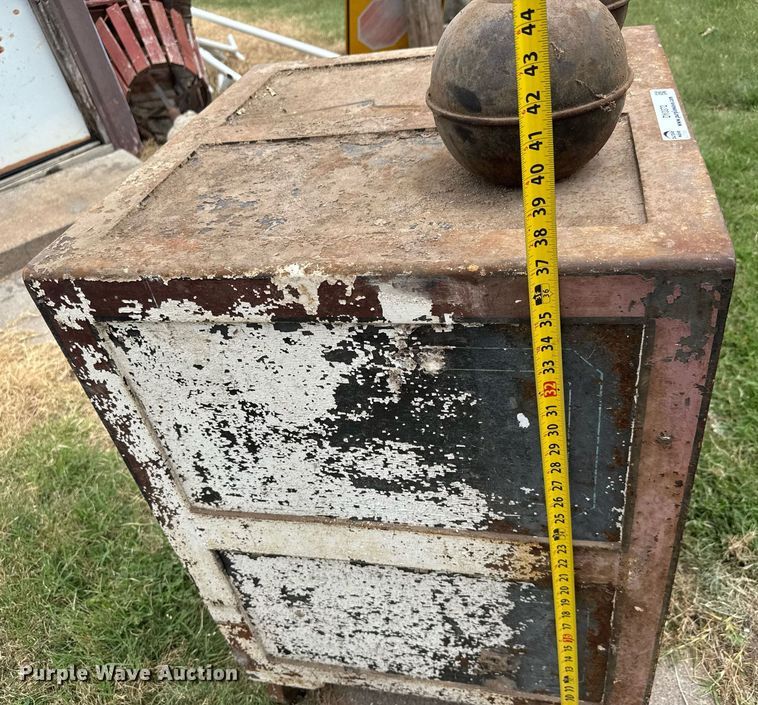 image for item DY0372 MacNeale & Urban safe