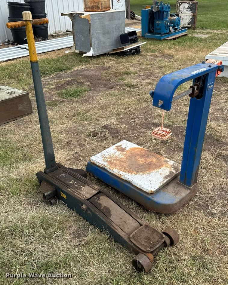 image for item DY0373 Tools