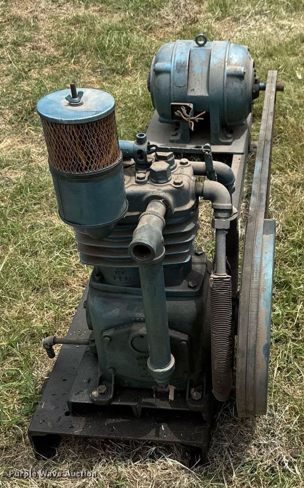 image for item DY0377 Curtis air compressor