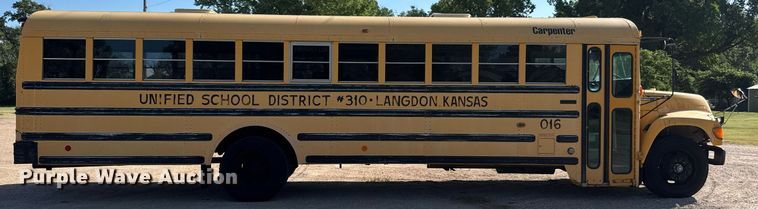 image for item DY0380 1995 Ford B800 school bus