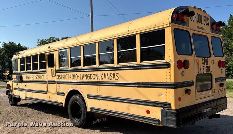 image for item DY0380 1995 Ford B800 school bus