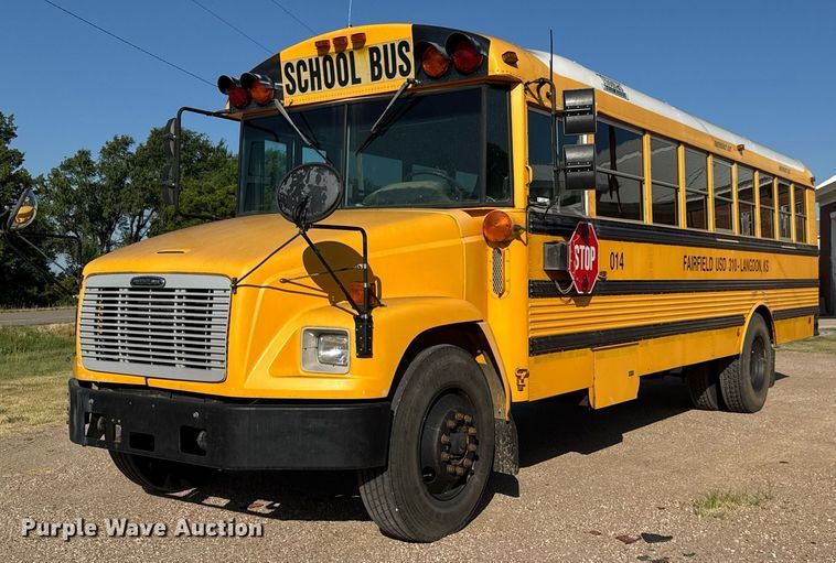 image for item DY0381 2003 Thomas Built school bus