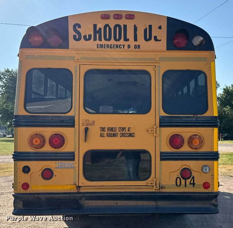 image for item DY0381 2003 Thomas Built school bus