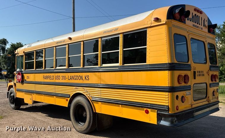 image for item DY0381 2003 Thomas Built school bus