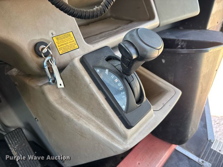 image for item DY0381 2003 Thomas Built school bus