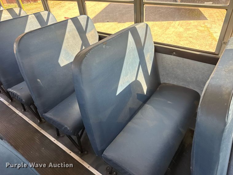 image for item DY0381 2003 Thomas Built school bus