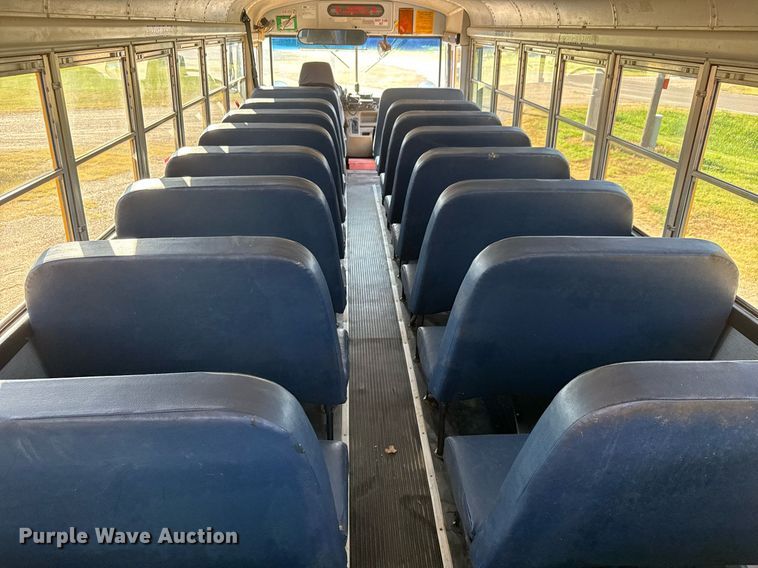 image for item DY0381 2003 Thomas Built school bus