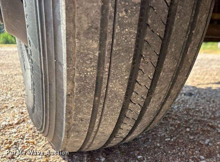 image for item DY0382 2005 Freightliner FS65 school bus