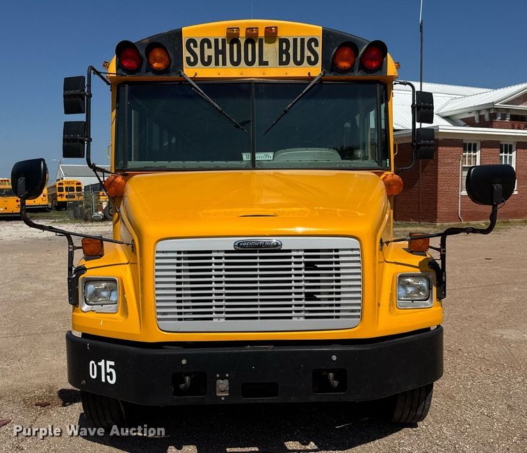 image for item DY0384 2006 Thomas Built school bus