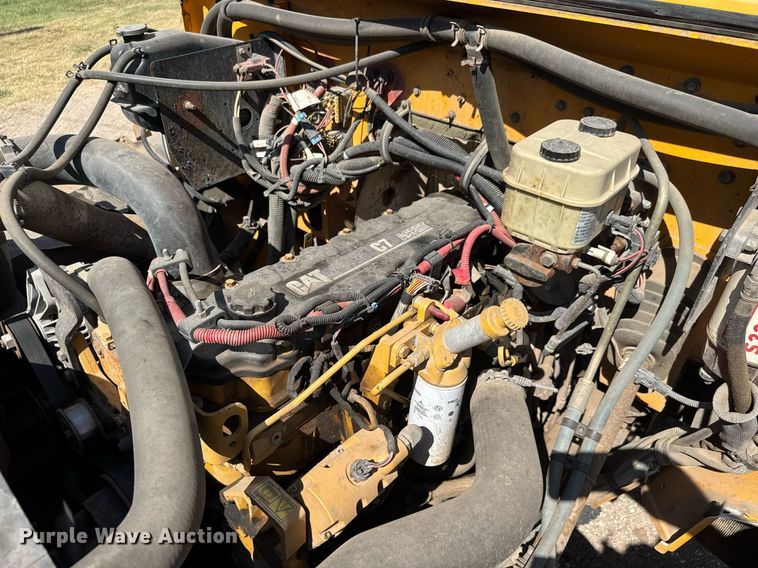 image for item DY0384 2006 Thomas Built school bus