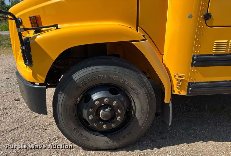 image for item DY0384 2006 Thomas Built school bus