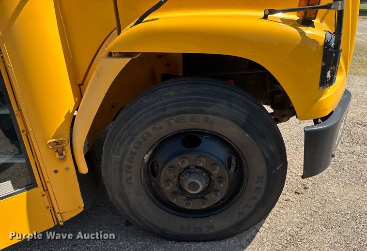 image for item DY0384 2006 Thomas Built school bus