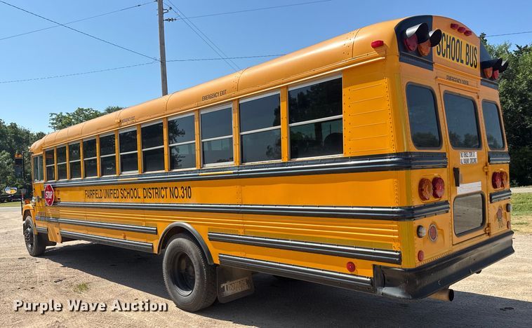 image for item DY0385 2004 Freightliner FS65 school bus