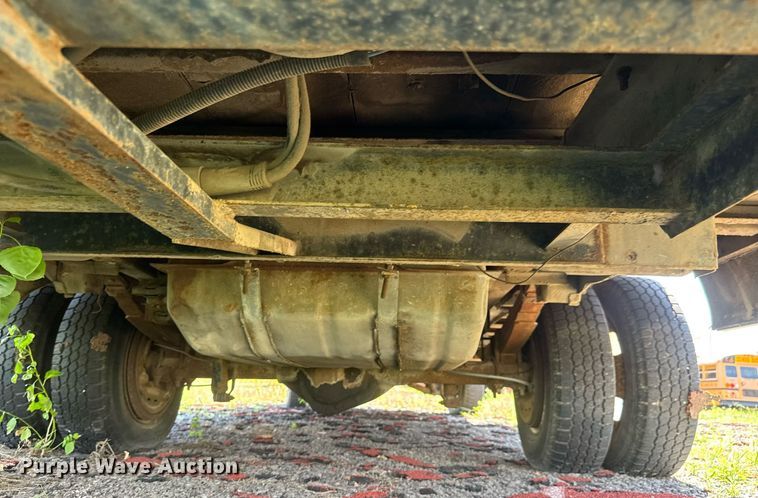 image for item DY0386 1987 GMC Vandura 3500 box truck