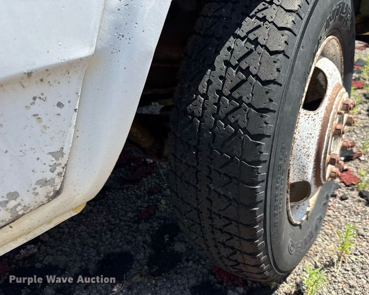 image for item DY0386 1987 GMC Vandura 3500 box truck