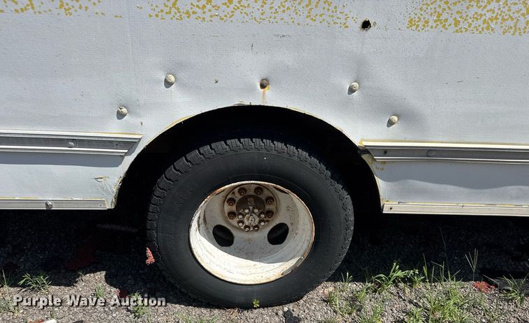 image for item DY0386 1987 GMC Vandura 3500 box truck