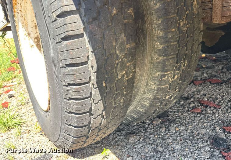 image for item DY0386 1987 GMC Vandura 3500 box truck