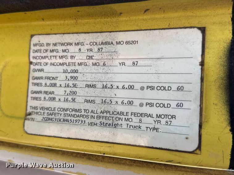 image for item DY0386 1987 GMC Vandura 3500 box truck