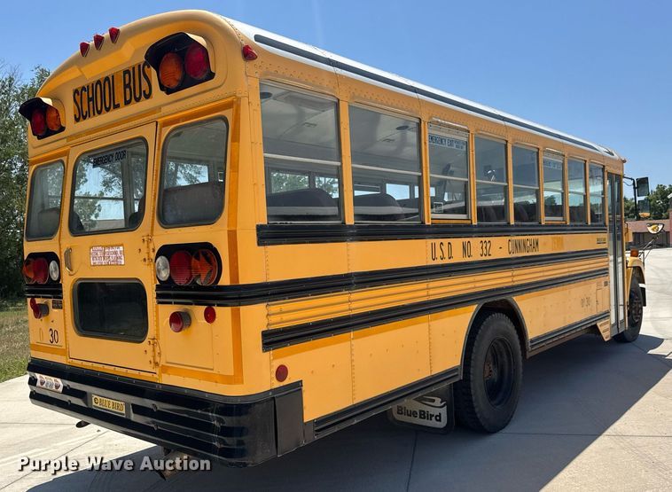 image for item DY0387 2001 Freightliner FS65 school bus