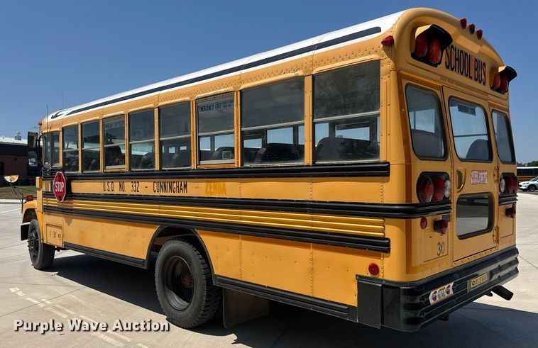 image for item DY0387 2001 Freightliner FS65 school bus