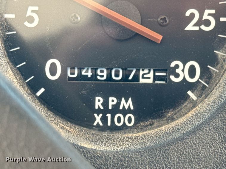 image for item DY0387 2001 Freightliner FS65 school bus