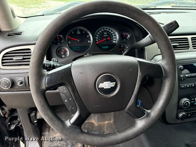 image for item DY0559 2013 Chevrolet Tahoe Police  SUV