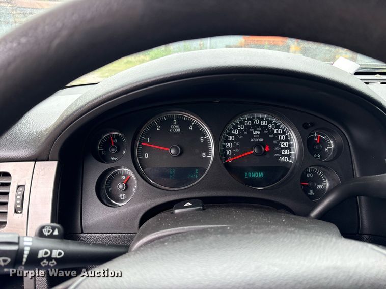 image for item DY0559 2013 Chevrolet Tahoe Police  SUV