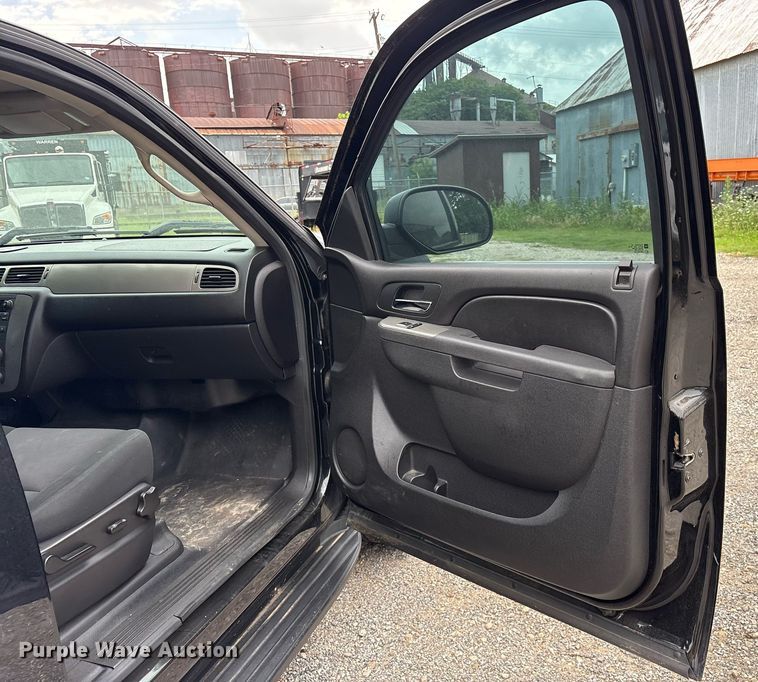 image for item DY0559 2013 Chevrolet Tahoe Police  SUV