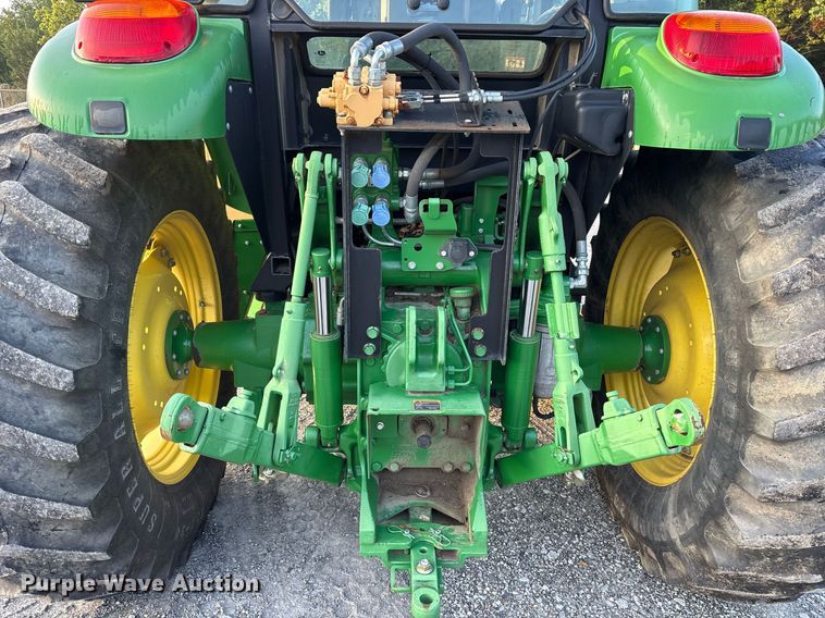 image for item DY0752 2014 John Deere 6115D tractor