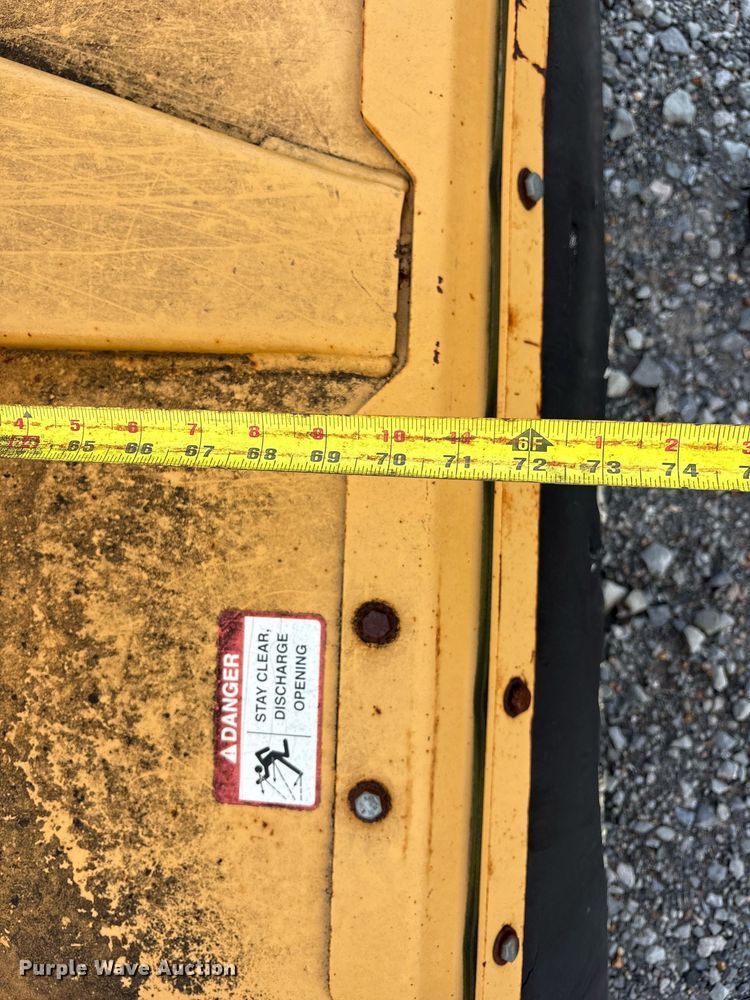 image for item DY0752 2014 John Deere 6115D tractor