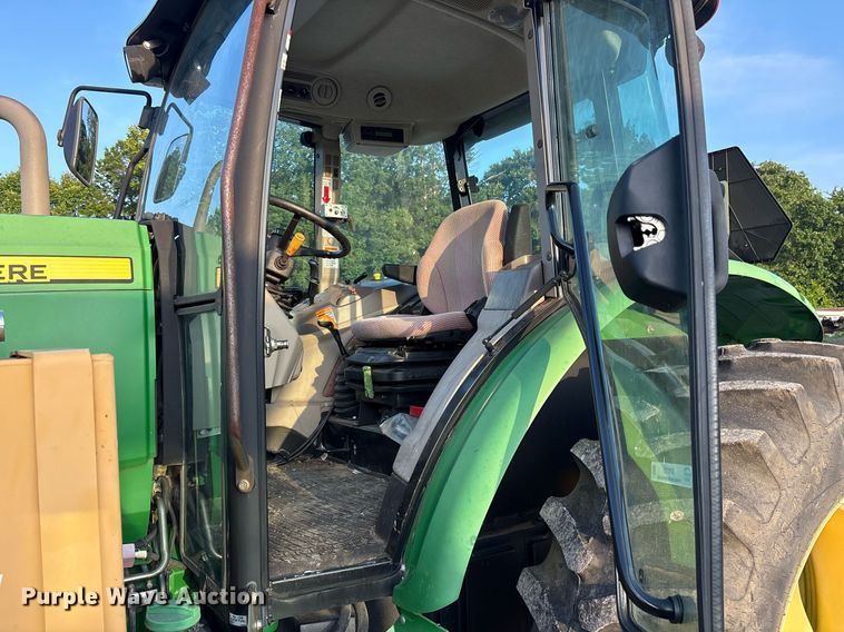 image for item DY0752 2014 John Deere 6115D tractor