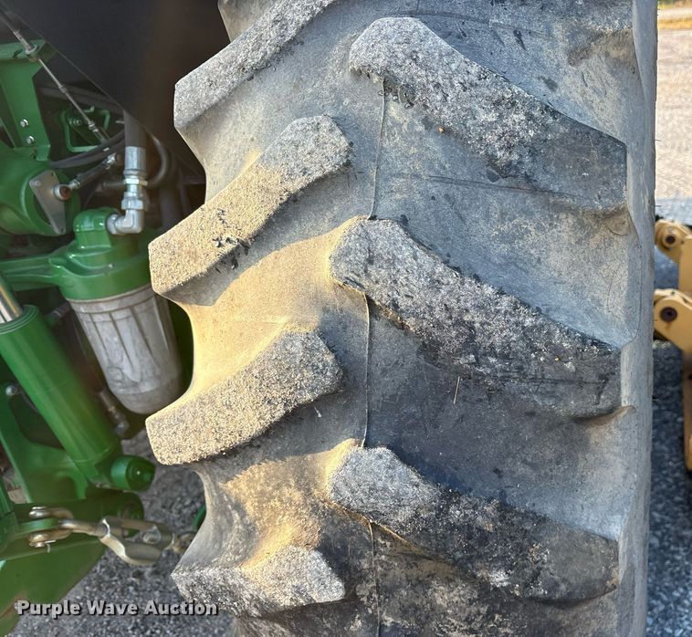 image for item DY0752 2014 John Deere 6115D tractor