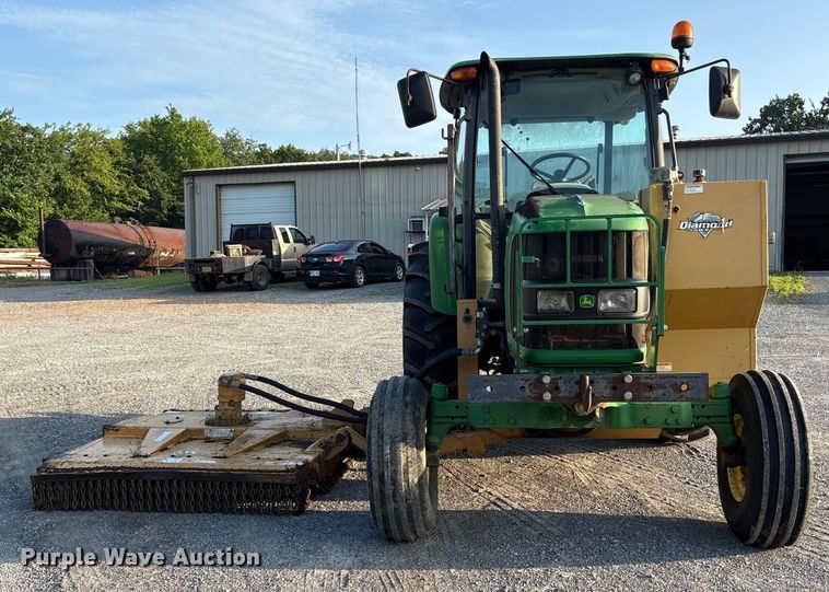 image for item DY0753 2009 John Deere 6100D  tractor