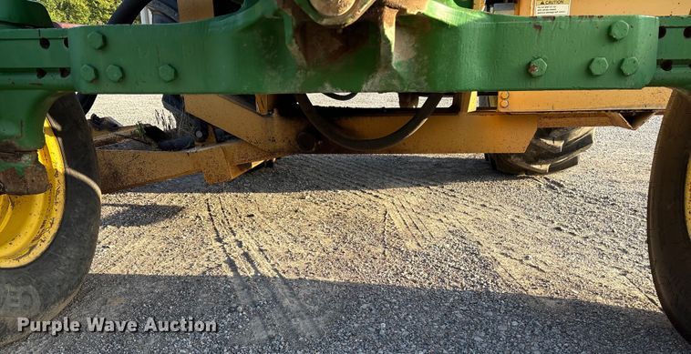 image for item DY0753 2009 John Deere 6100D  tractor